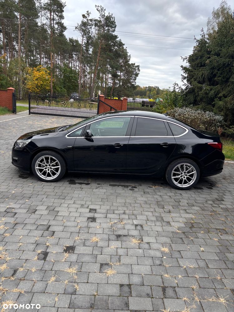 Opel Astra 2017 photo 5