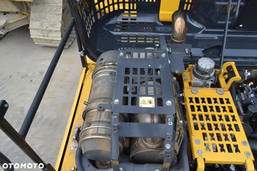 Komatsu PC210LC-11 - 30