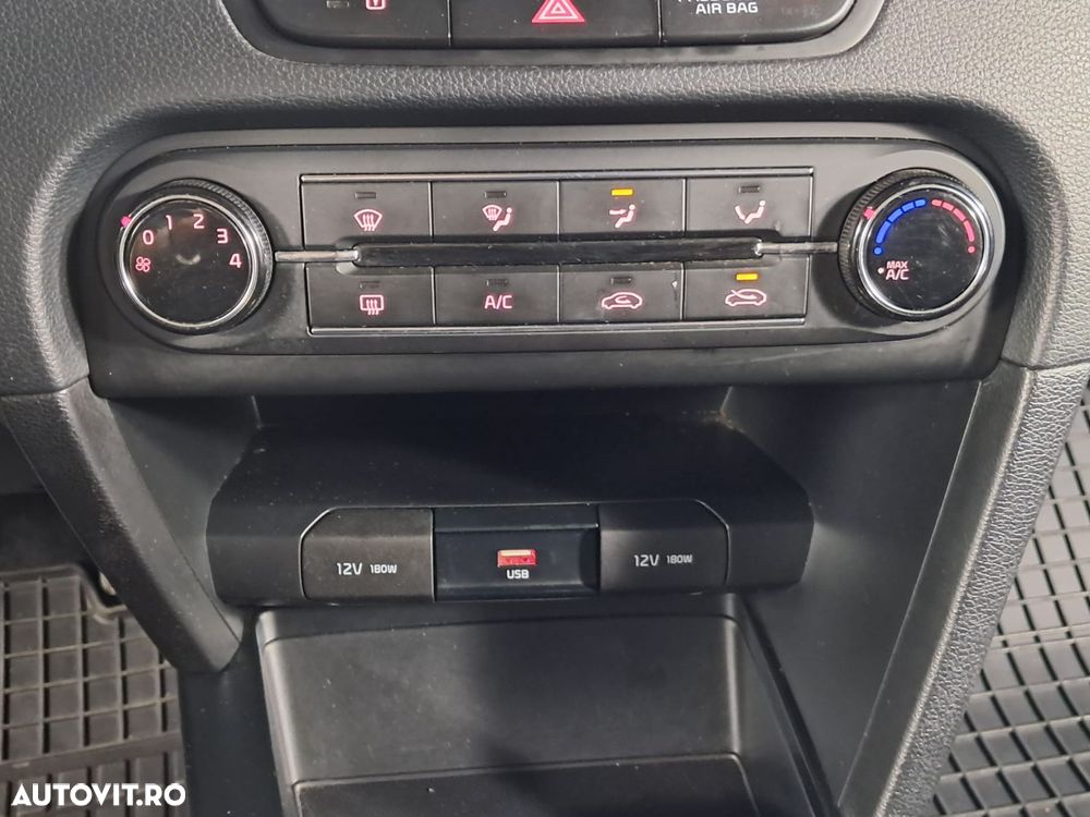 Kia Ceed - 21
