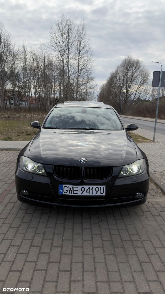 BMW Seria 3 325i - 7