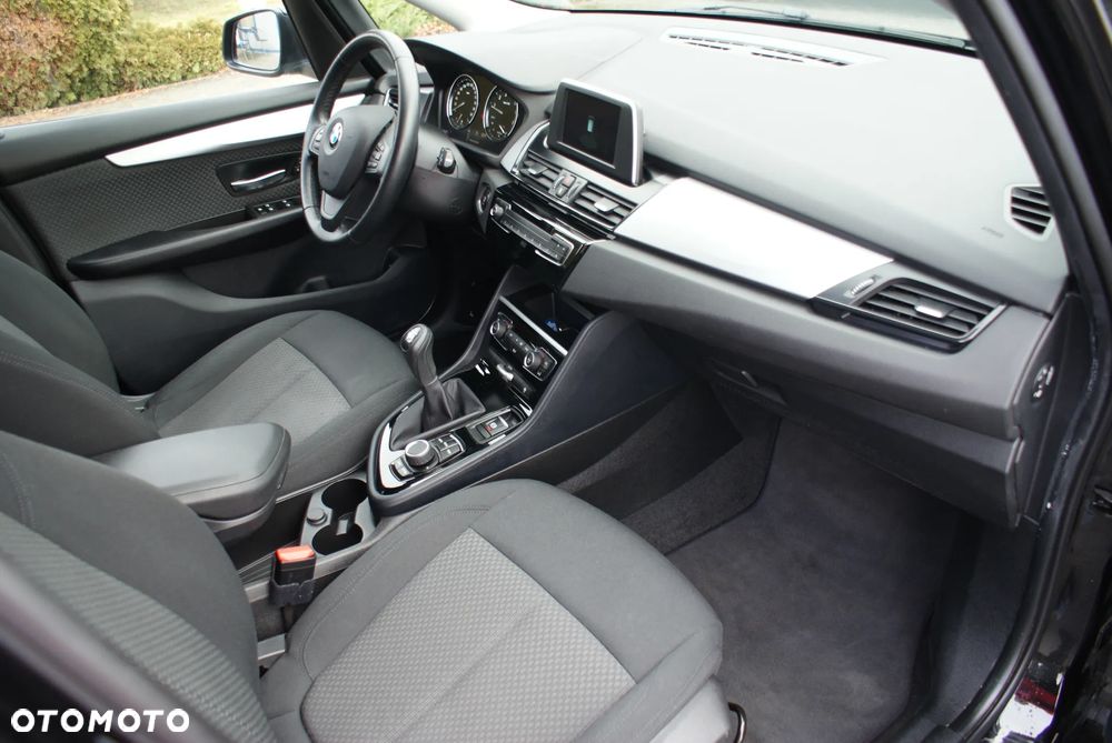 BMW Seria 2 218i Advantage - 18