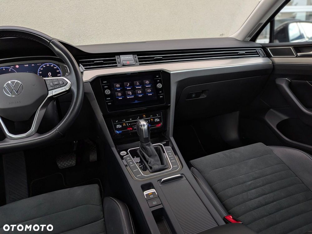 Volkswagen Passat 1.5 TSI EVO Elegance DSG - 22
