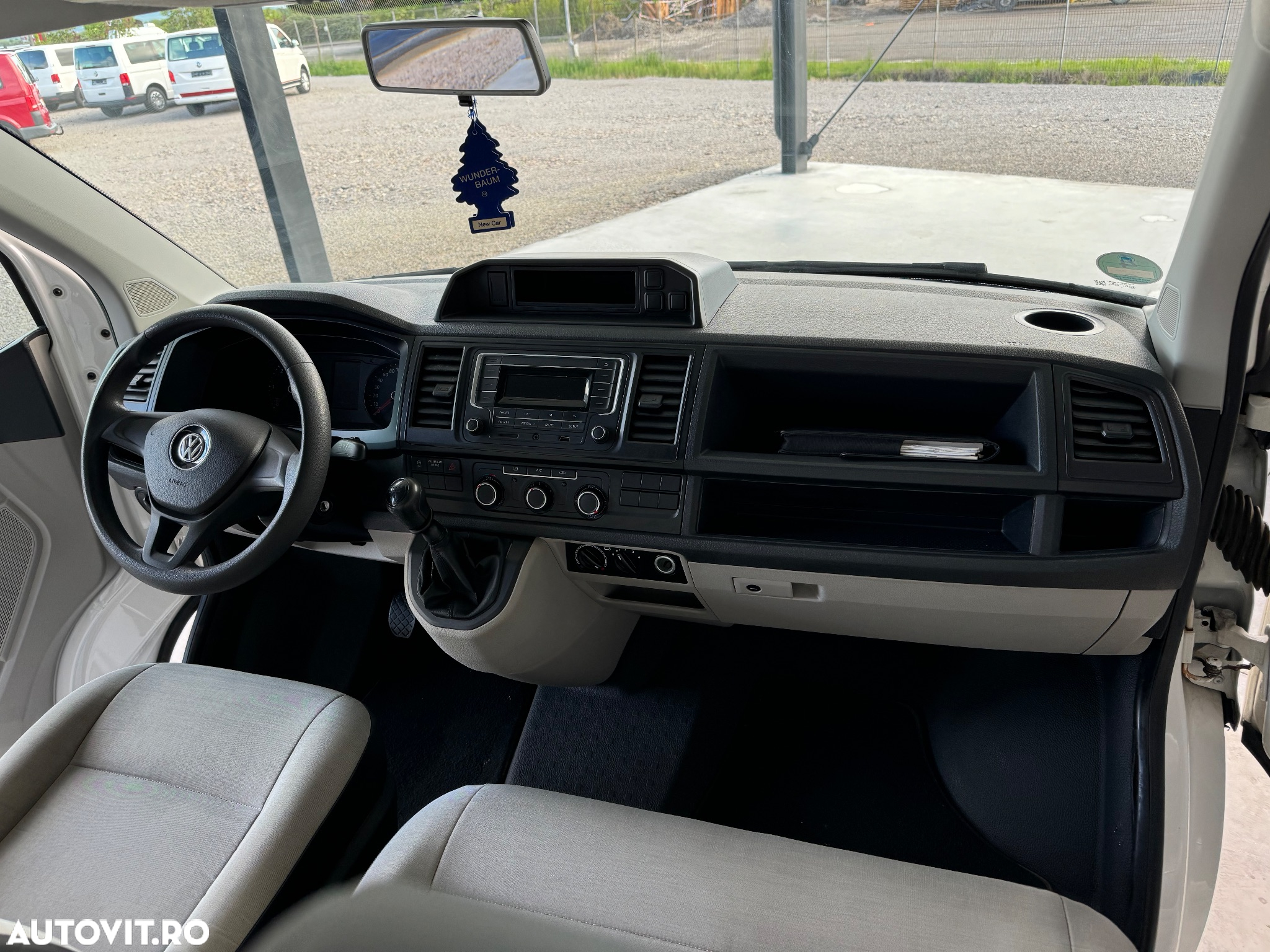 Volkswagen Transporter Kombi T6 2.0 TDI 75 kW KR - 8
