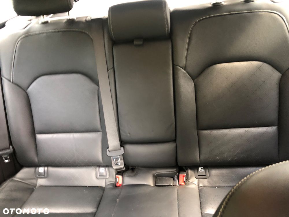 Kia Ceed 1.6 GDI DCT OPF Platinum Edition - 10