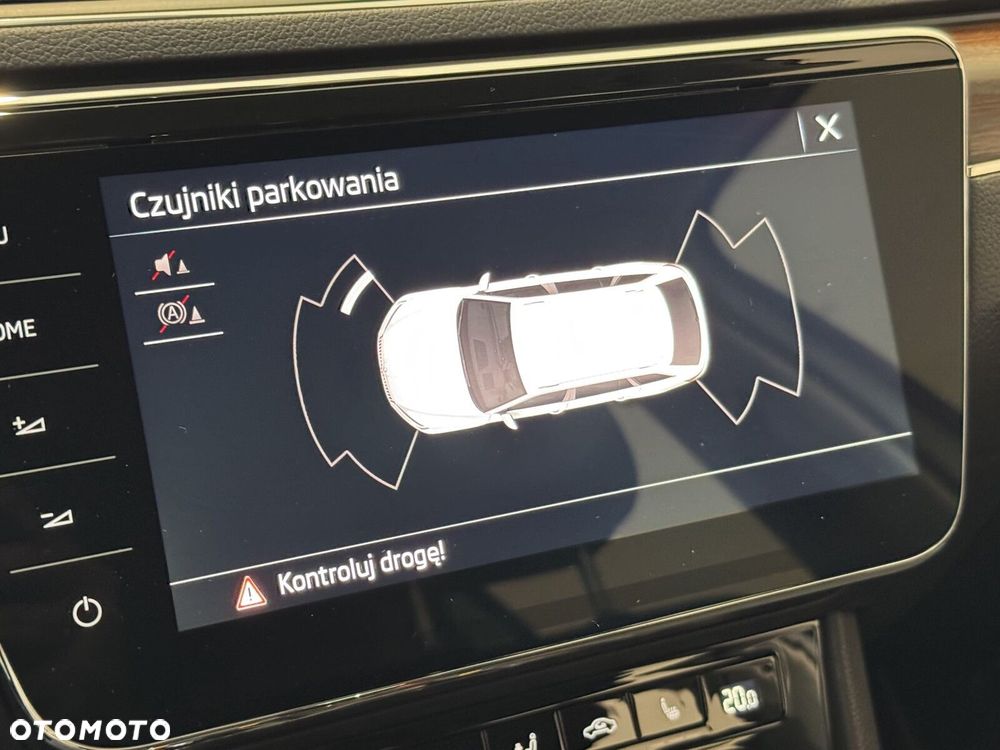 Skoda Superb 2.0 TDI SCR 4x4 Scout DSG - 34