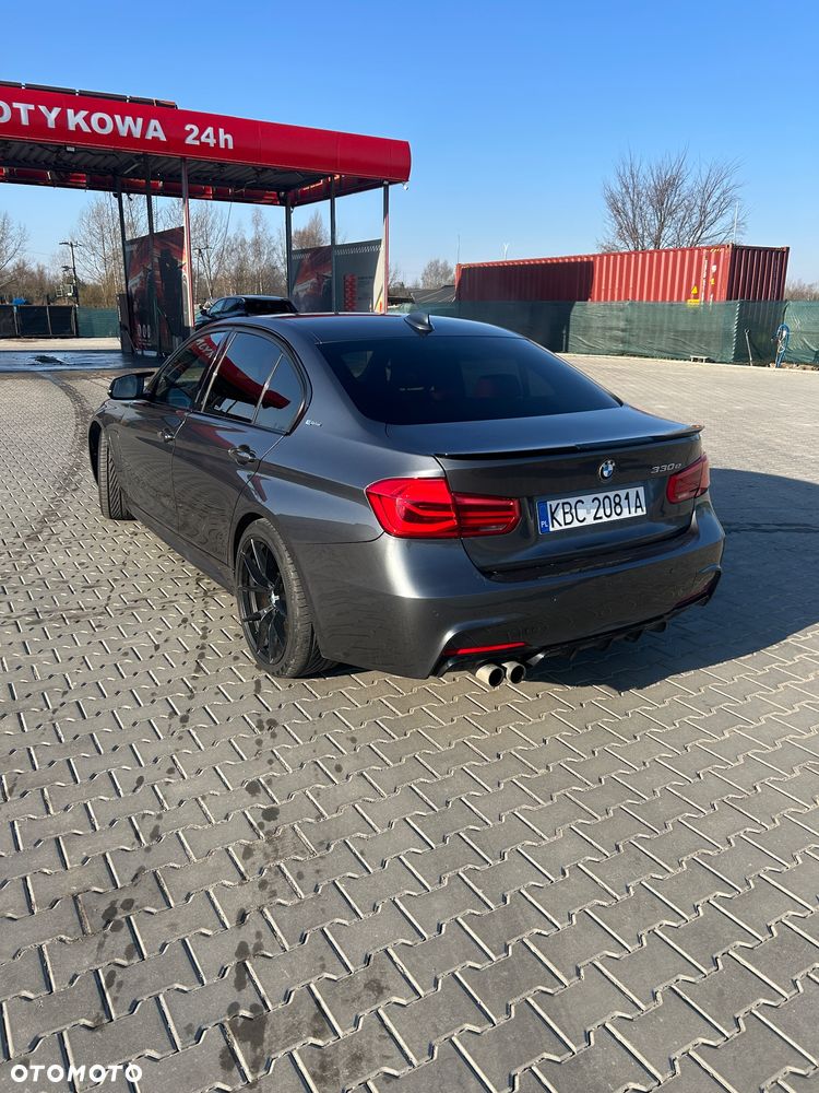 BMW Seria 3 330e iPerformance M Sport Shadow - 10