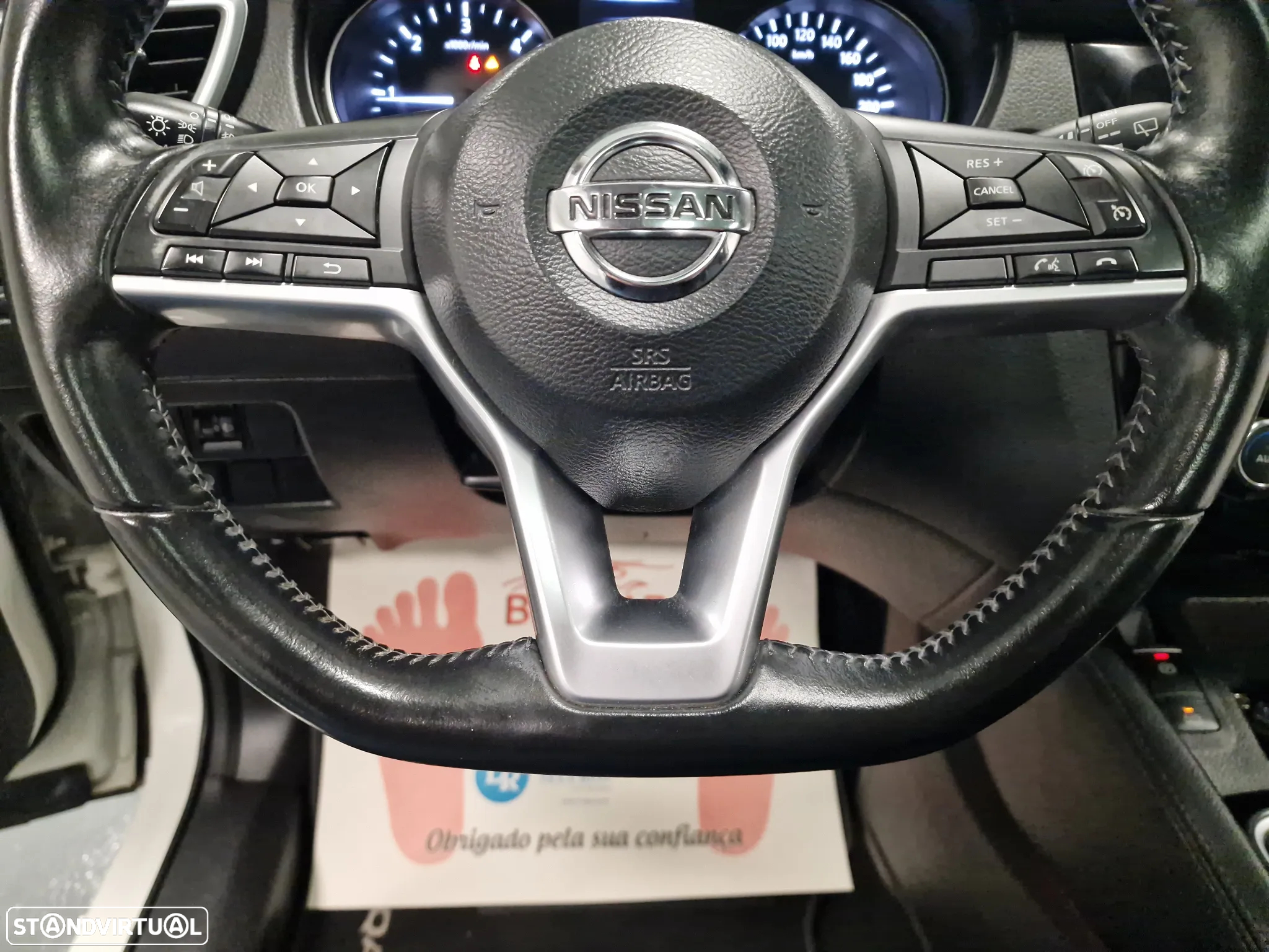 Nissan Qashqai 1.5 dCi N-Connecta 18 - 33