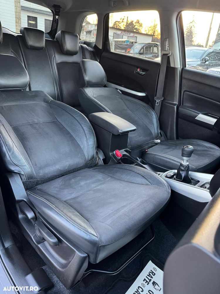 Suzuki Vitara 1.6 DDIS 4X4 Luxus - 10