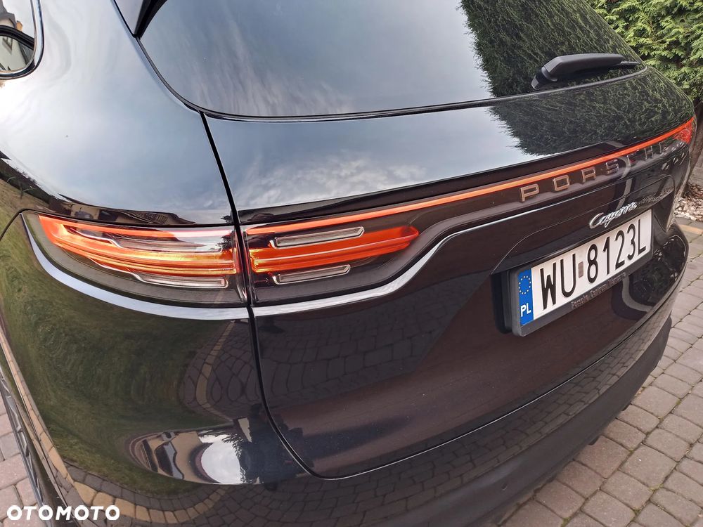Porsche Cayenne Platinum Edition - 16