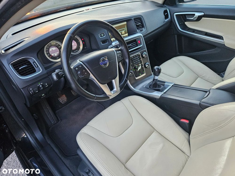 Volvo V60 DRIVe Summum - 22