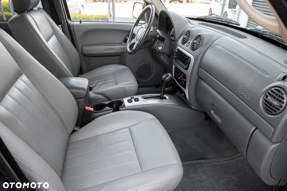 Jeep Cherokee 2.8 CRD Limited - 29