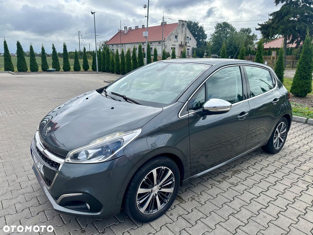 Peugeot 208 1.2 PureTech Allure - 18