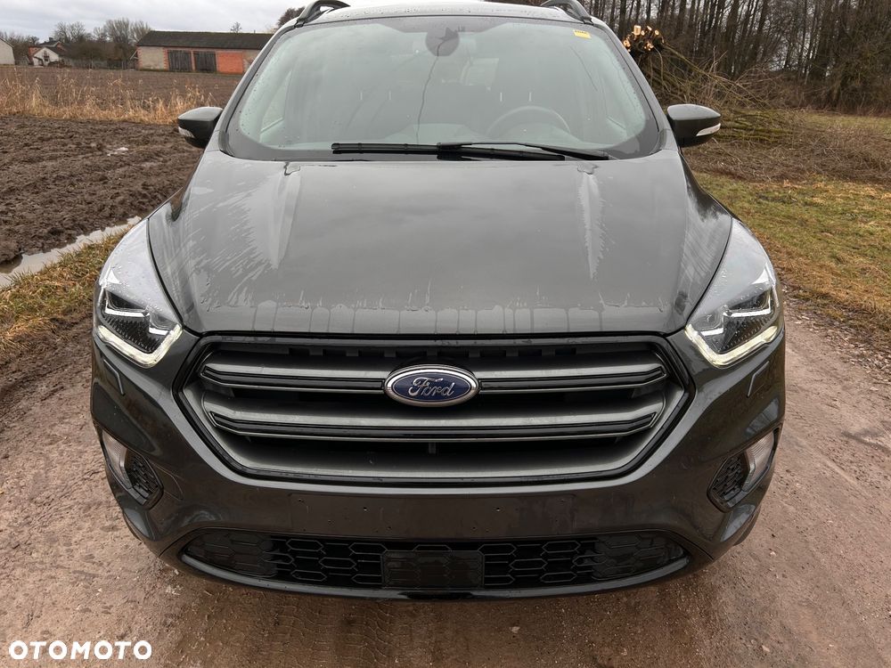 Ford Kuga 1.5 EcoBoost 2x4 Titanium - 13