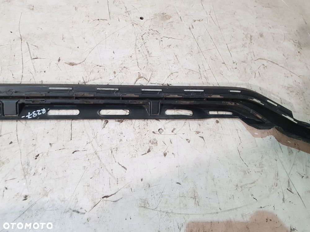 dokładka ślizg zderzaka tył 52453-0h020 toyota aygo x 22- - 9