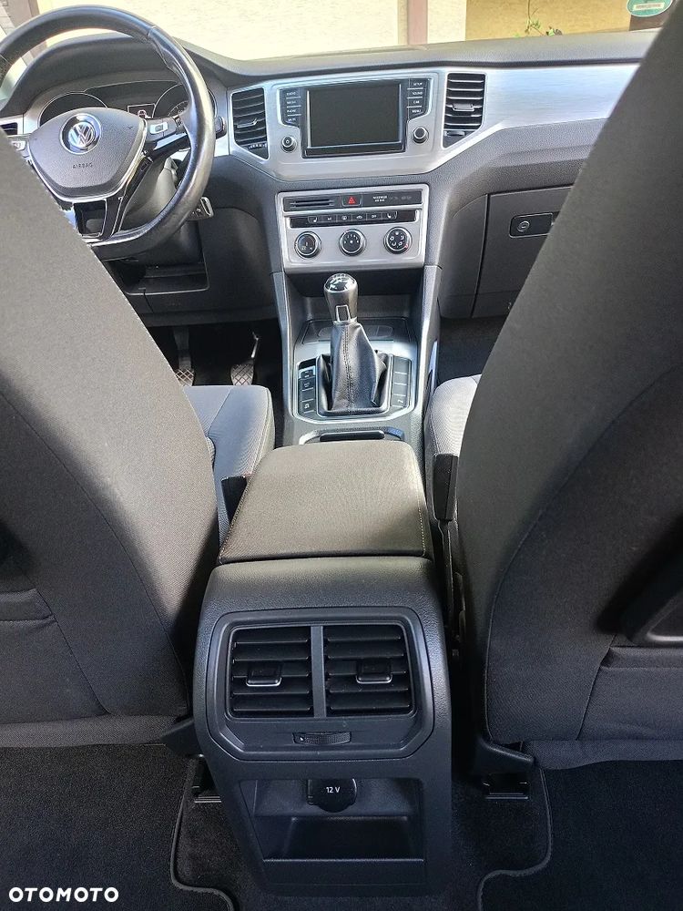 Volkswagen Golf 1.6 TDI BlueMotion Trendline - 10