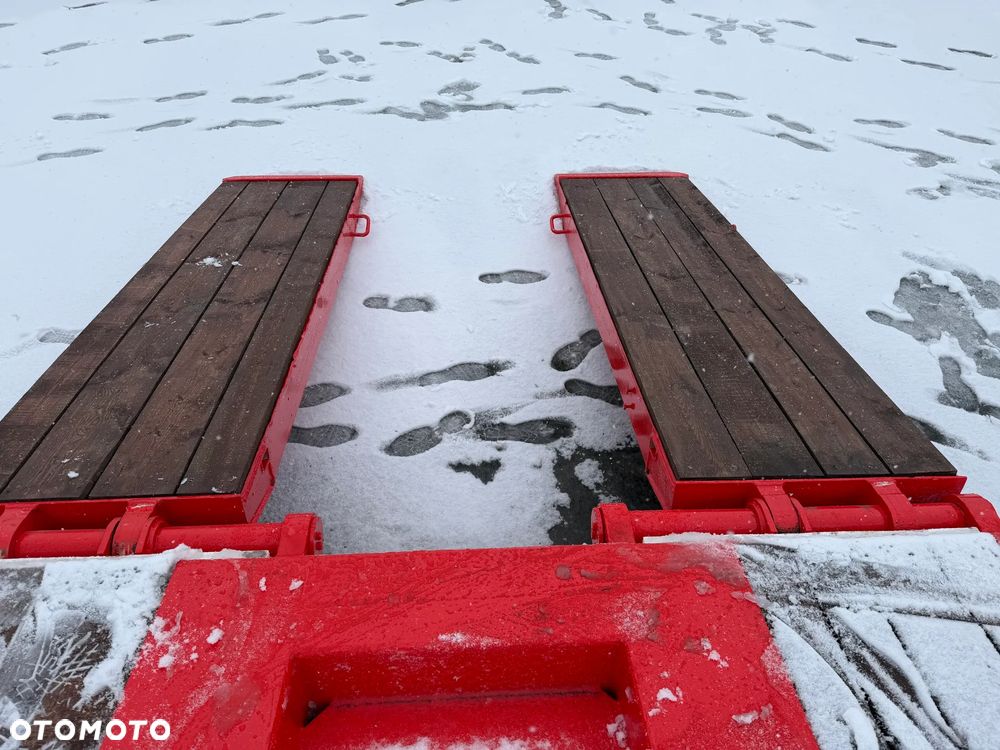 Goldhofer Przyczepa niskopodwoziowa 4-osiowa Długość 9,25 m Najazdy Hydrauliczne 2010 rok - 15