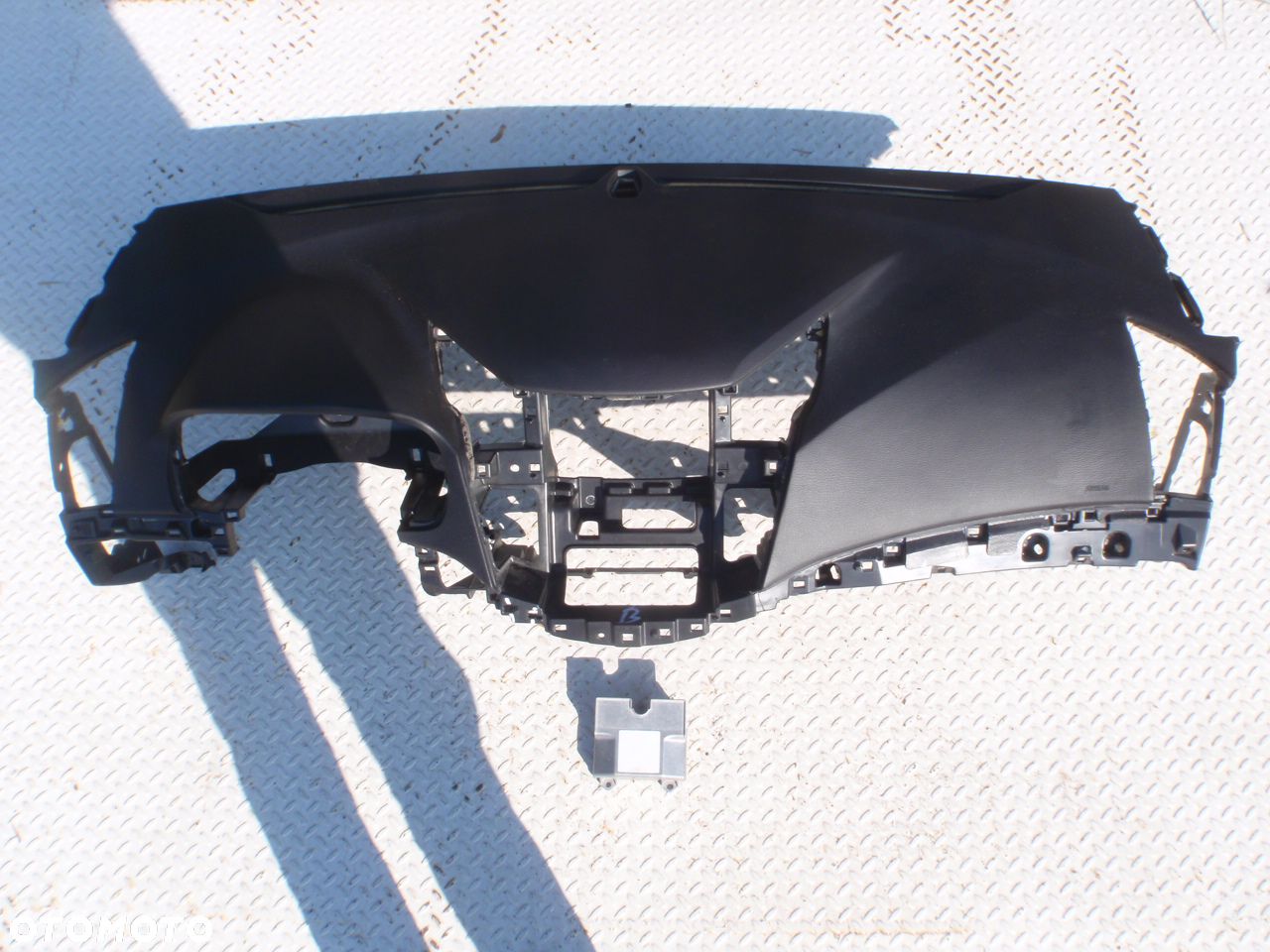 HYUNDAI I10 I20 I30 I40 KONA IONIQ BAYON ELANTRA TUCSON SANTA FE DESKA KONSOLA KOKPIT PULPIT PÓŁKA PARAPET DASHBOARD AIRBAG PASY PAS KURTYNY KURTYNA FOTELA PODUSZKA FOTELOWA - 1