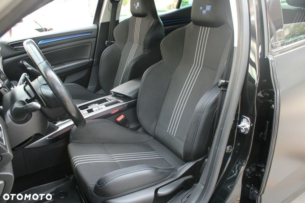 Renault Megane 1.6 TCe GT EDC - 11