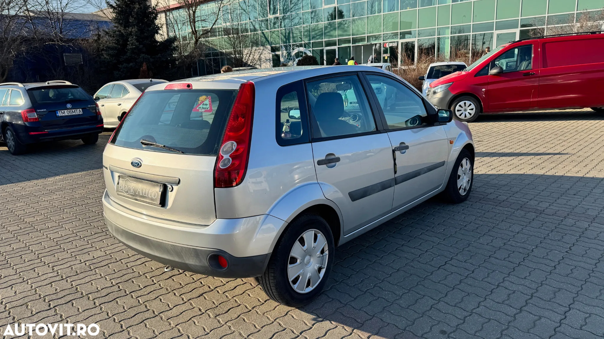 Ford Fiesta 1.3i Ambiente - 4