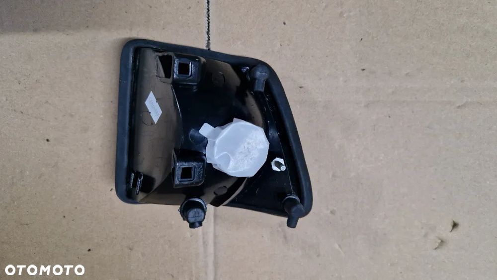 BMW E32 88-94 KIERUNKOWSKAZ PRAWY  NOWY DEPO 444-1112L-LD-E - 2