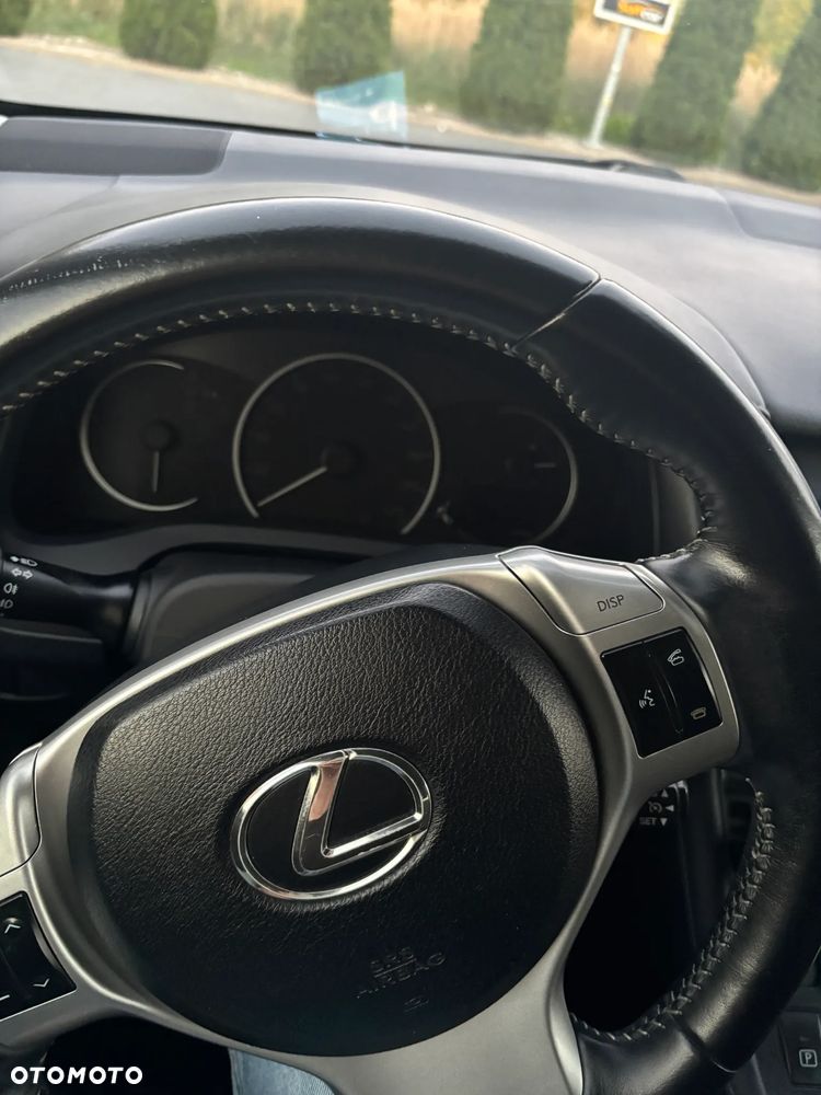 Lexus CT - 2