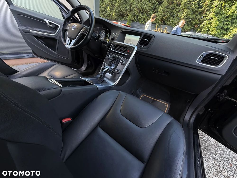 Volvo V60 - 15
