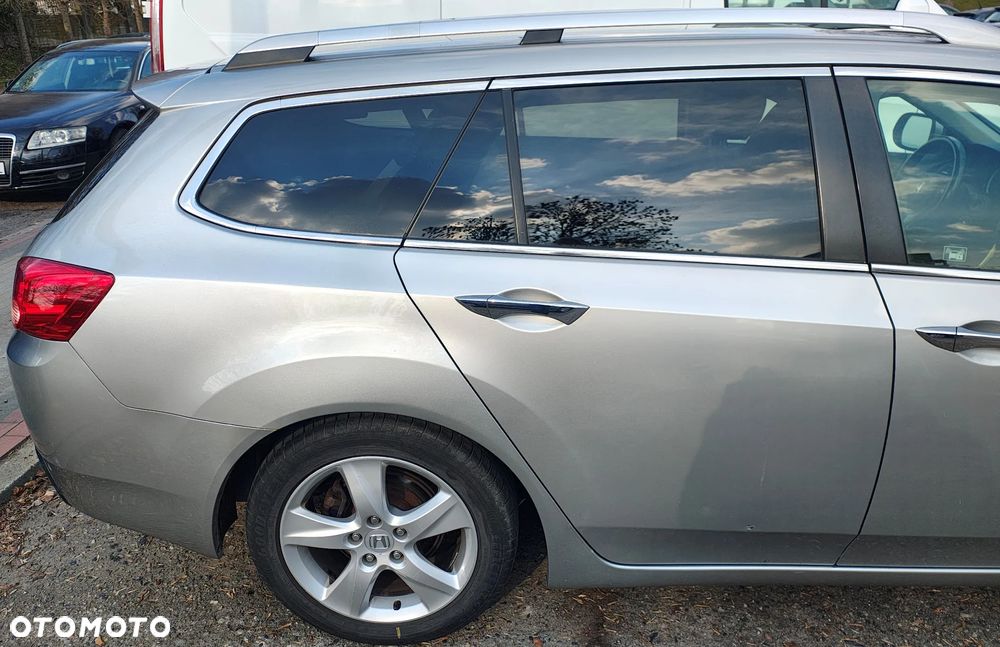 Honda Accord 2.0 Executive - 19