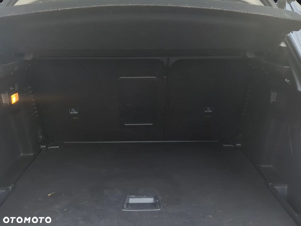 Peugeot 3008 1.2 PureTech Allure - 19