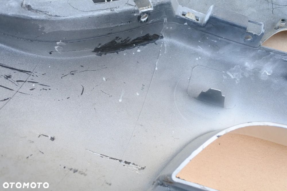 Kia Sorento II Zderzak - 5