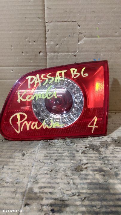 #LAMPA TYLNA PRAWA VW PASSAT B6 KOMBI - 1