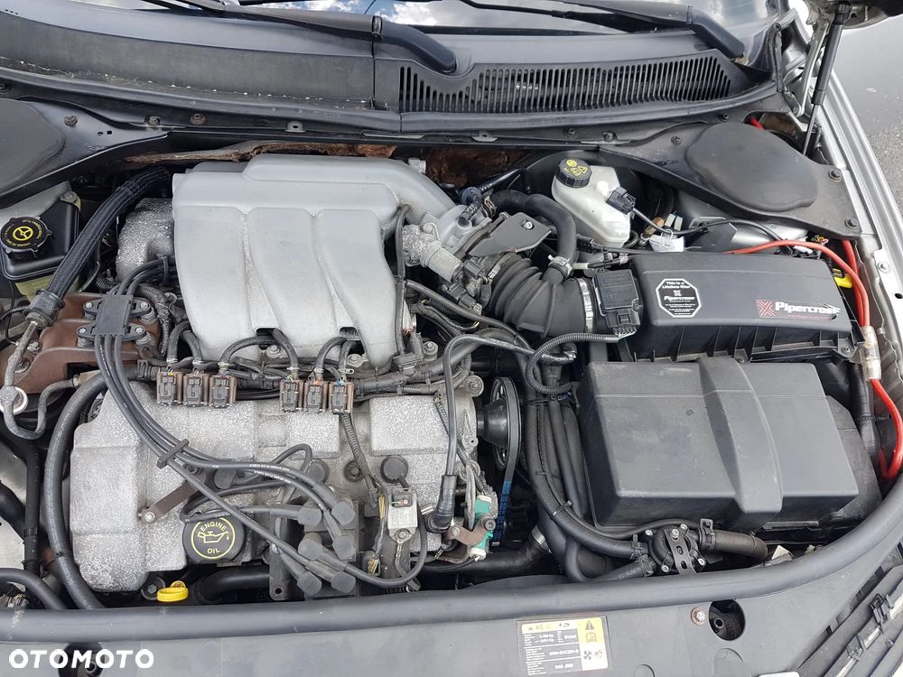 Ford Mondeo 3.0 V6 ST 220 - 31