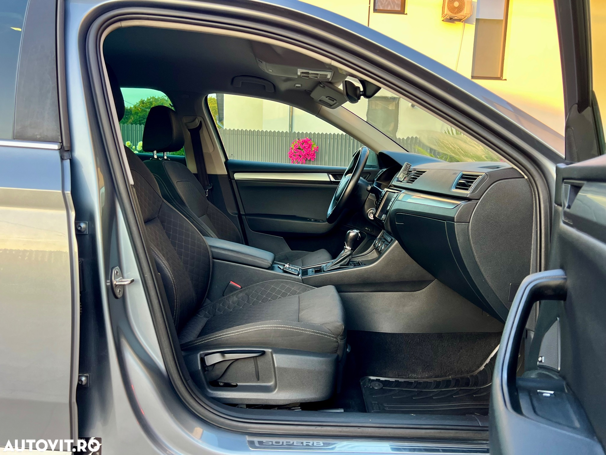 Skoda Superb Combi 1.6 TDI DSG Ambition - 33