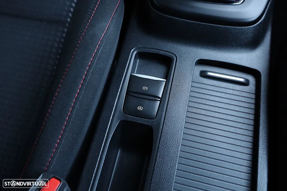 Ford Focus 1.0 EcoBoost MHEV ST-Line - 21