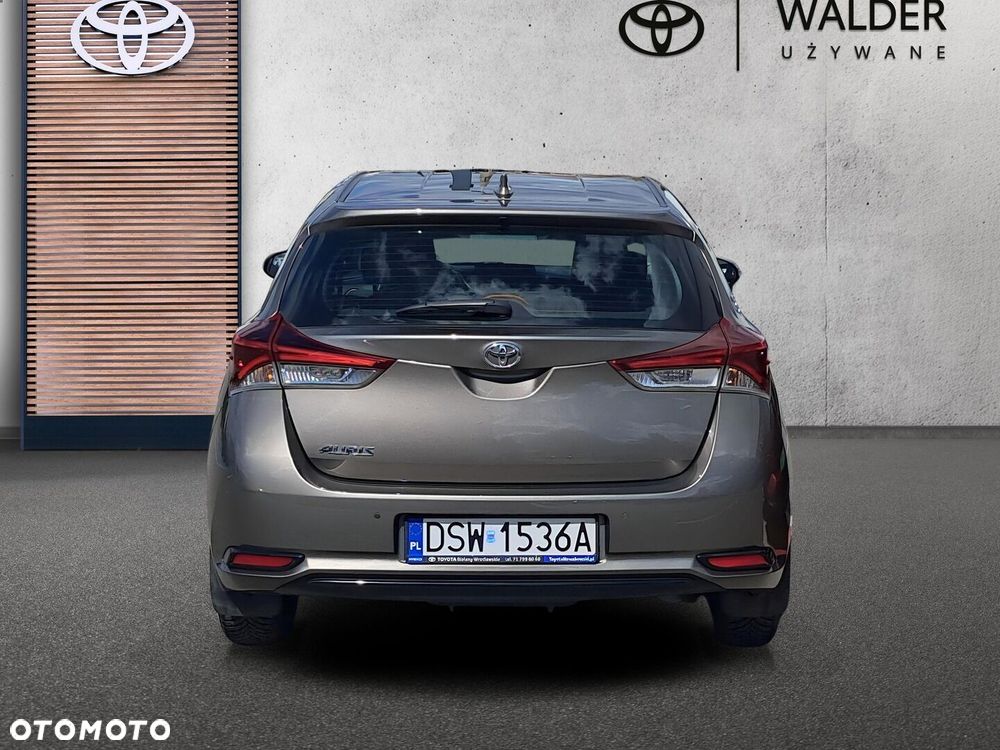 Toyota Auris - 5