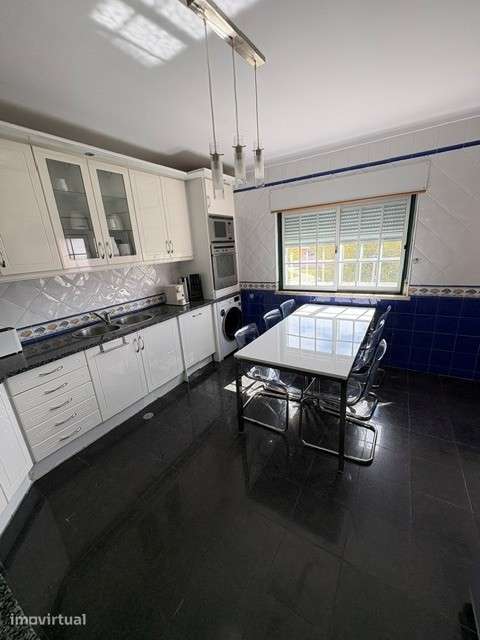 Arrenda-se Apartamento T3 em Santo António da Charneca - Grande imagem: 5/18