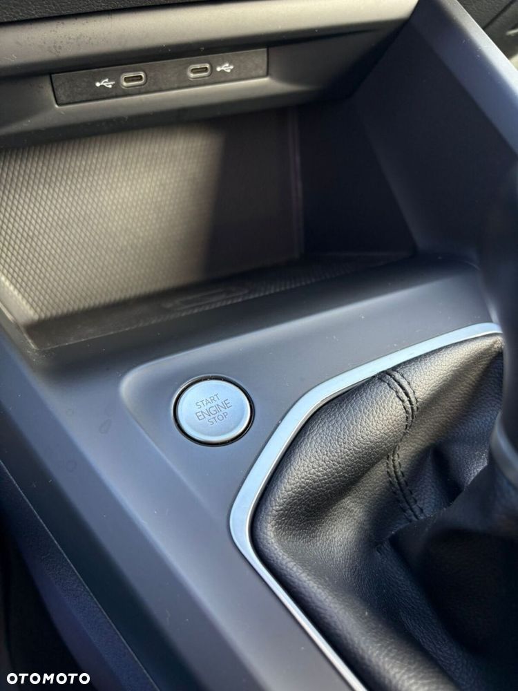 Volkswagen Golf - 13