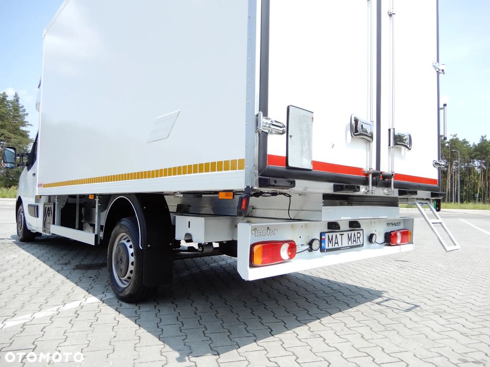 Renault Master 2.3 dCi 163 Km Chłodnia -20*C +30*C Funkcja Grzania Zasilanie V230 Izoterma 4.20 Cm 8 E.Palet Kabina Sypialniana WEBASTO Zawieszenie WZMACNIANE GWARANCJA FABRYCZNA - 15