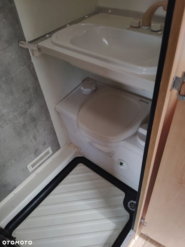 Abi Sprinter 350/2 - 23