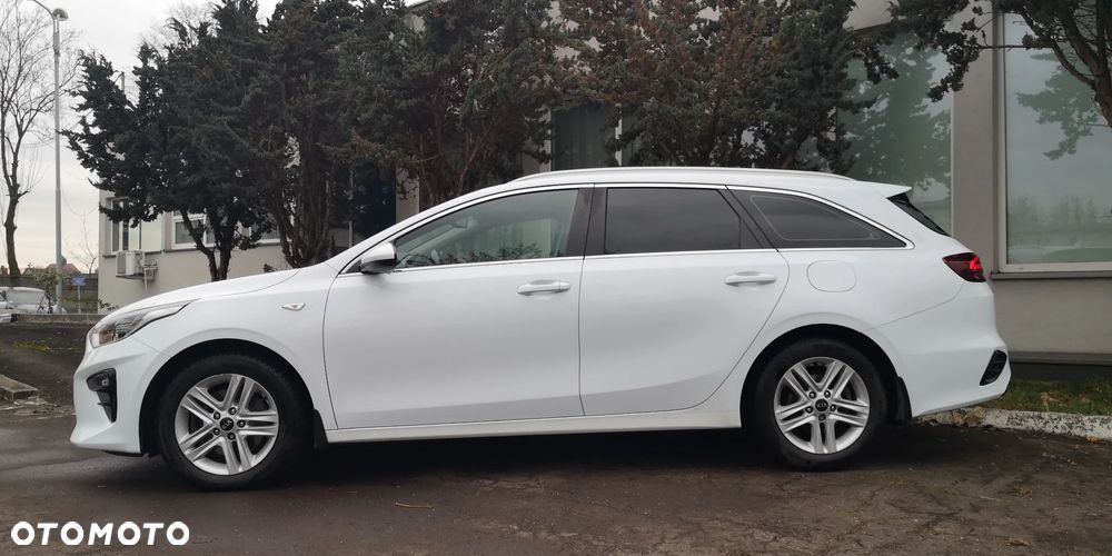 Kia Ceed 1.6 CRDi SCR L Business Line - 3