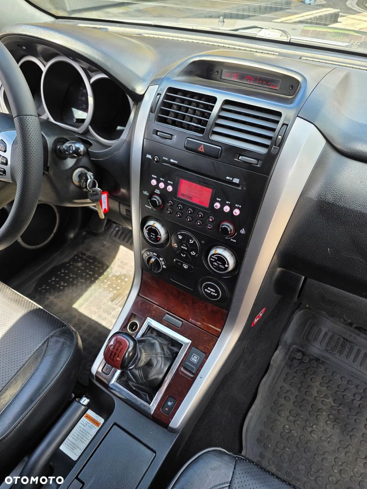 Suzuki Grand Vitara 1.9 DDiS - 16