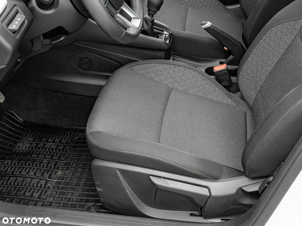 Renault Clio 1.0 TCe Equilibre - 14