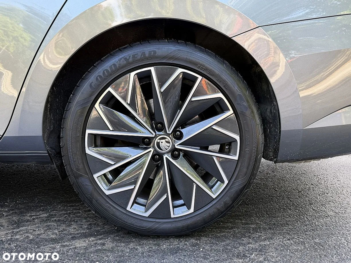 Skoda Superb 2.0 TDI SCR 4x4 L&K DSG - 31