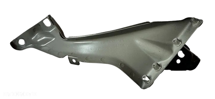 Audi Q7 2 LIFT 4M0 Wspornik mocowanie błotnika przód lewy 4M0821137B /  Audi A6 C7 4G0805816 prawy wspornik błotnika / Wspornik błotnika przedniego Audi A5 B9  8W6821132B - 11