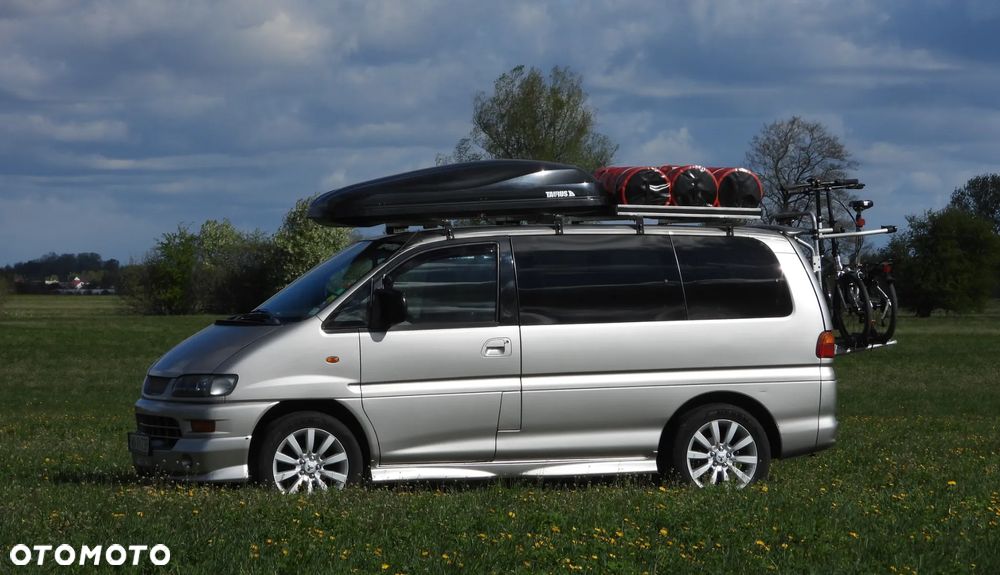 Mitsubishi Space Gear - 7