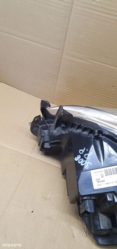 Lampa prawy przód przednia prawa Peugeot 3008 89903245 - 6