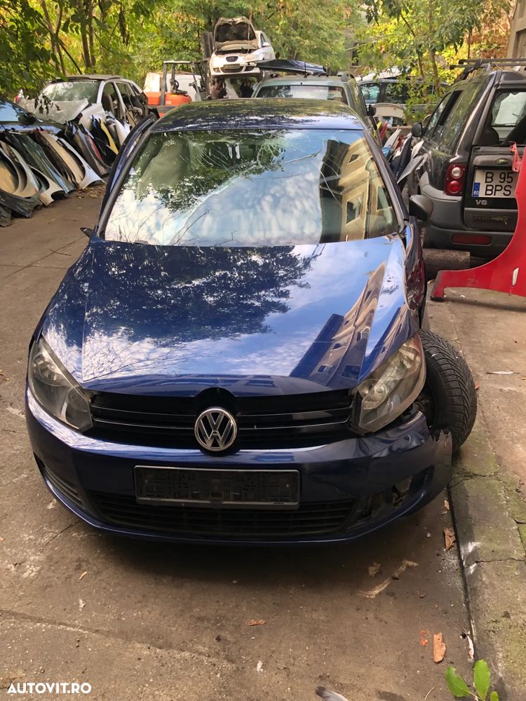 Dezmembrez VW Volkswagen Golf 6 hatchback albastru 1,6 TDI 2011 CAYH - 9