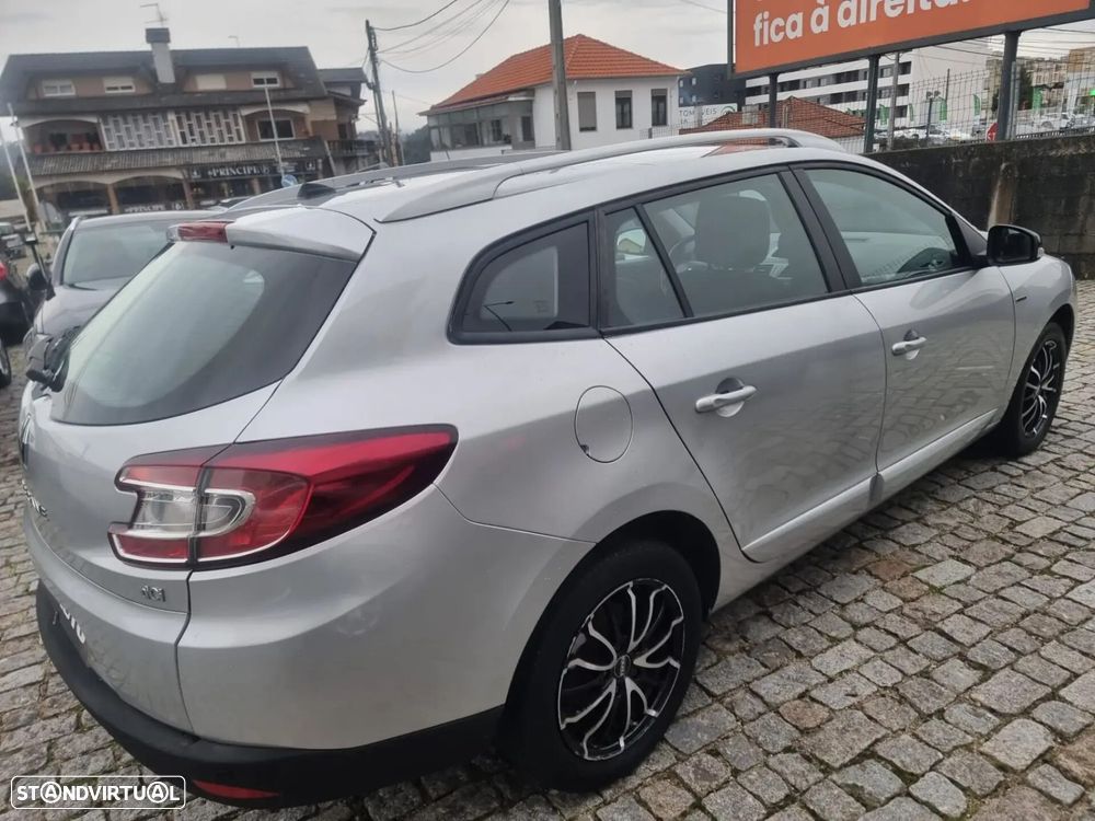 Renault Mégane Sport Tourer - 3