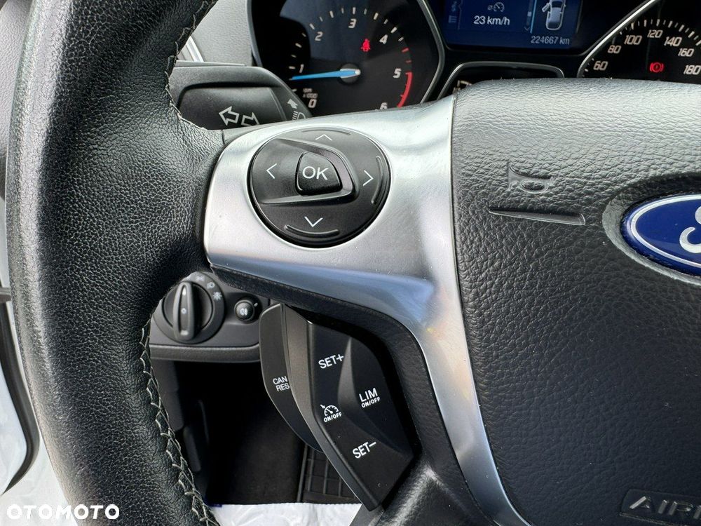 Ford Kuga 2.0 TDCi Titanium - 24