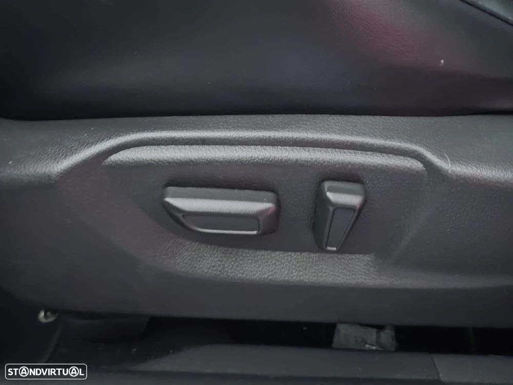 Mitsubishi Eclipse Cross - 14