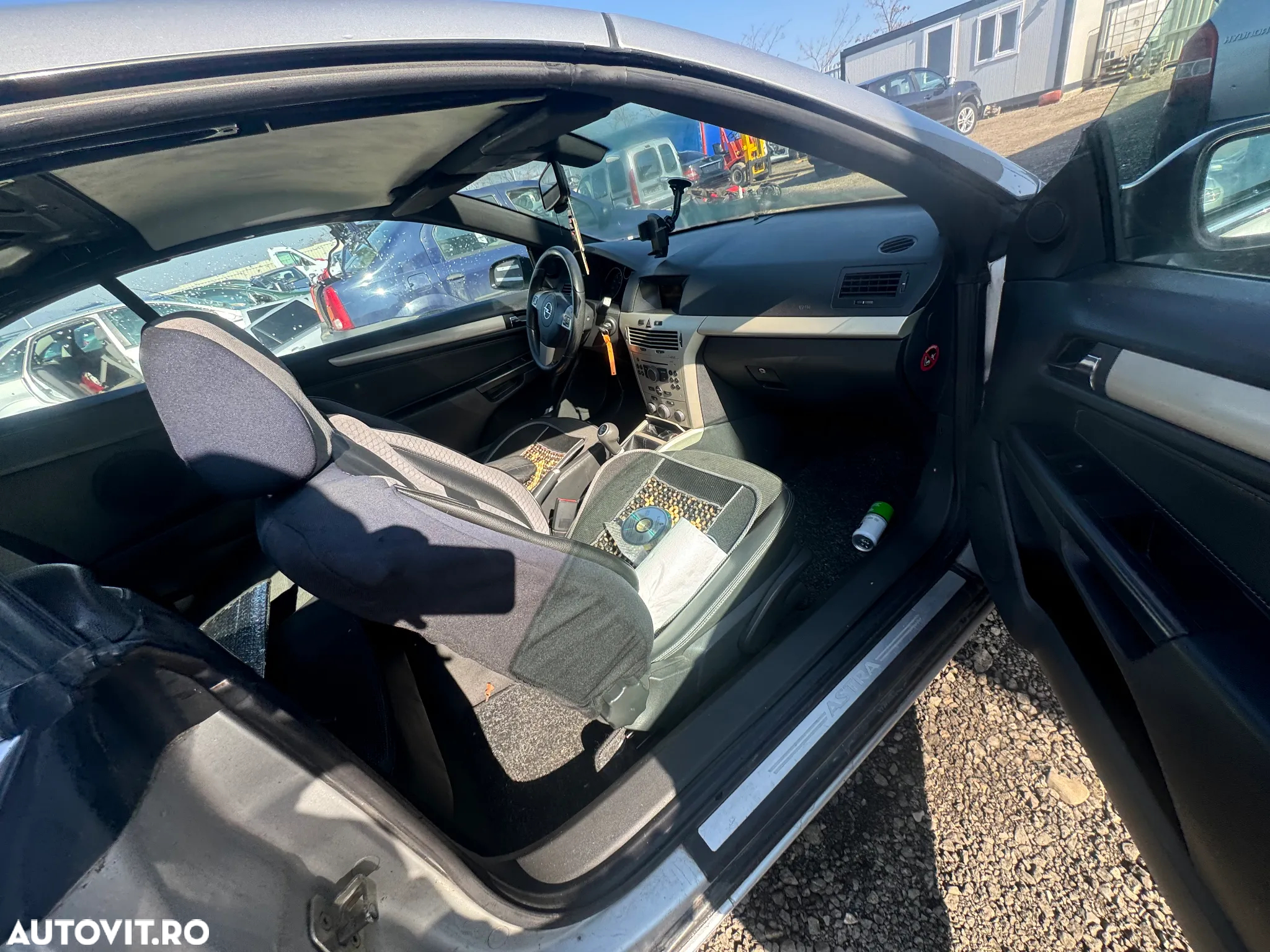 Dezmembram Opel Astra H Cabrio z16xep - 4